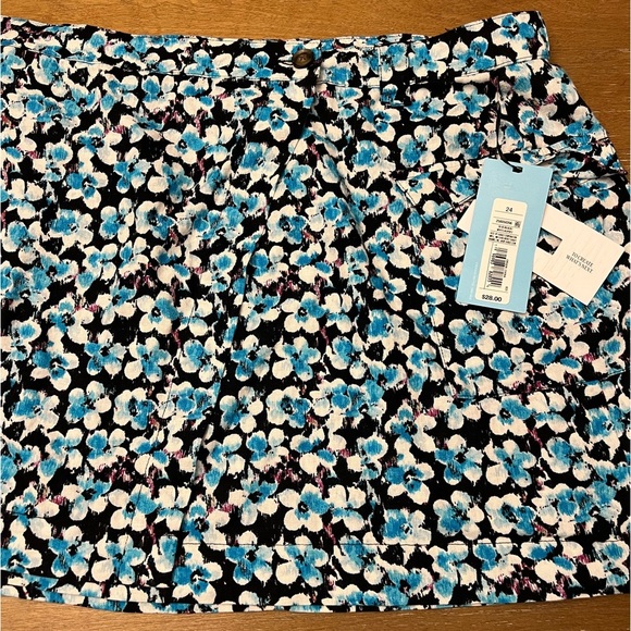 NWT Future Collective x Target Blue Ditsy Floral Print Cargo Skirt - Picture 6 of 12